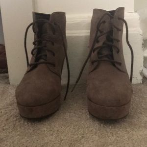 Steve Madden faux suede, rarely worn